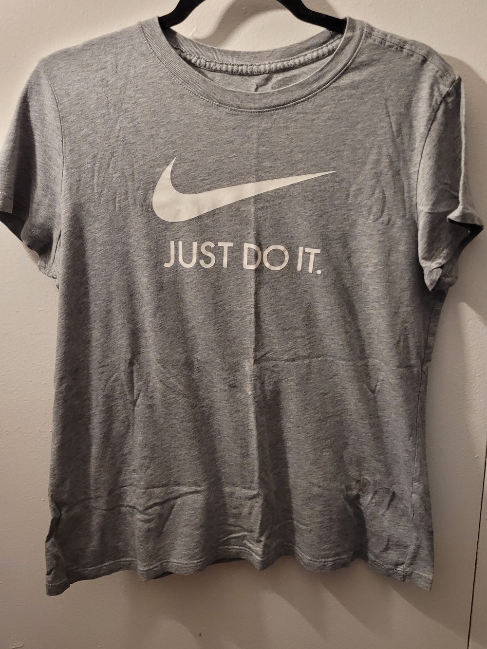 Nike Gray 'Just Do It' Short Sleeve Tee